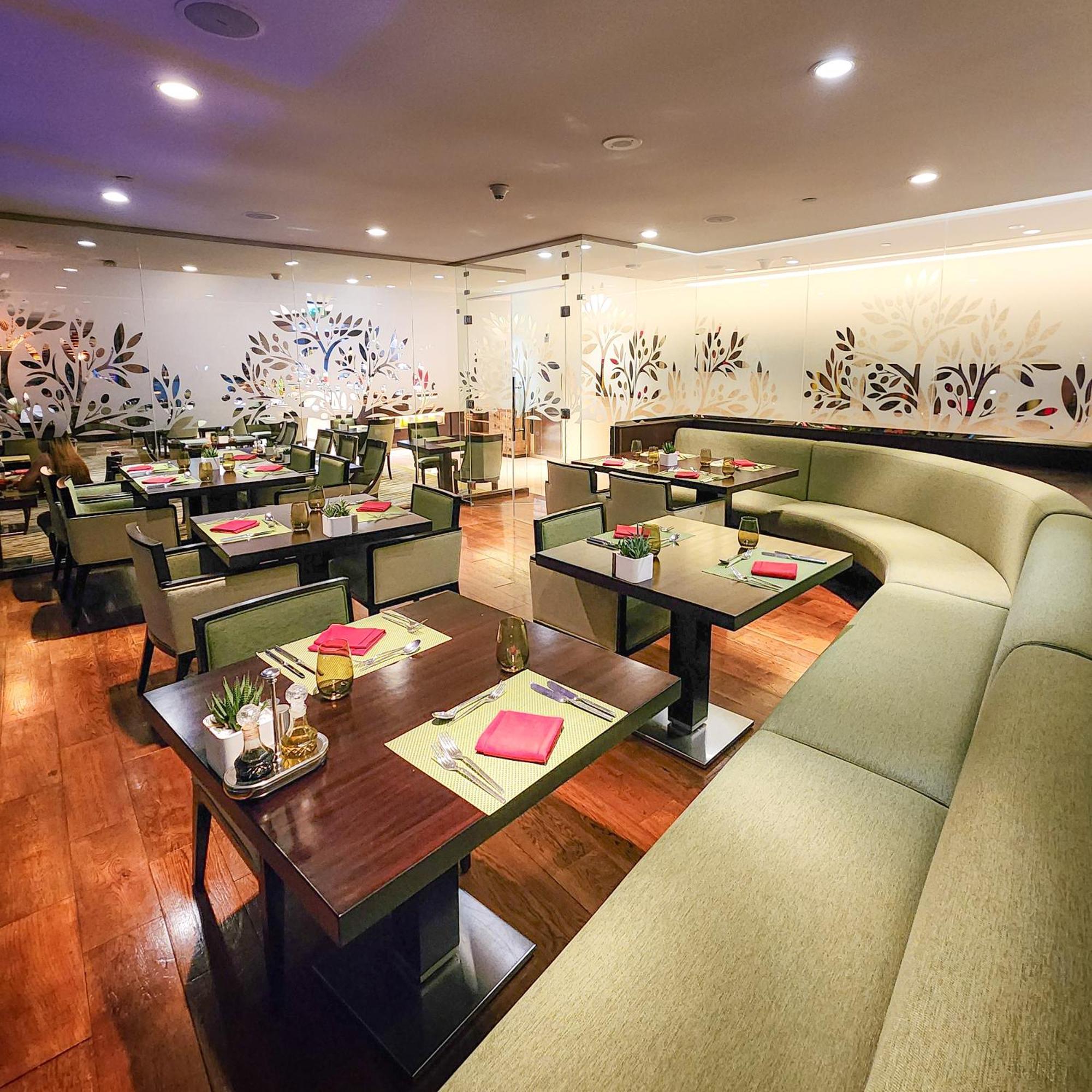 City Centre Rotana דוחה מראה חיצוני תמונה The interior of the restaurant