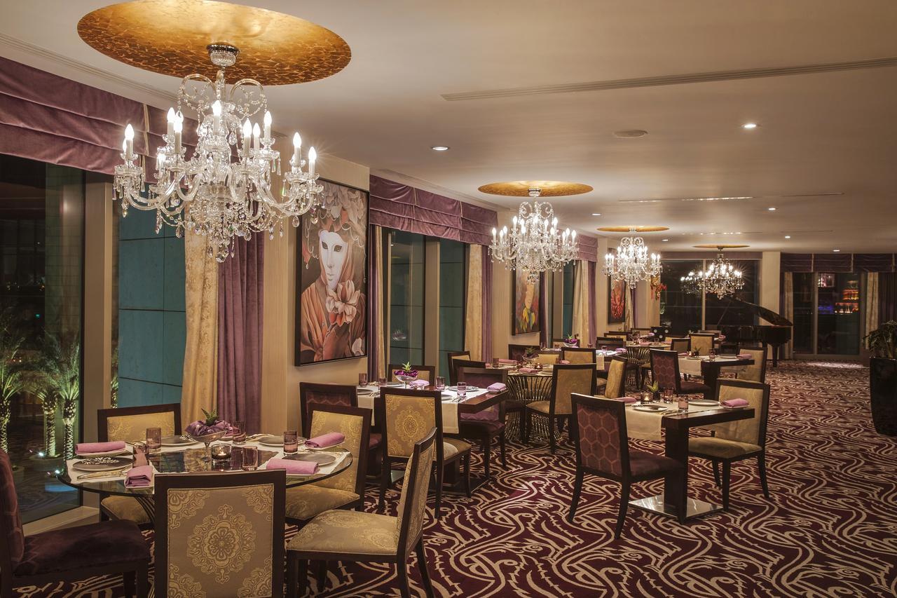 City Centre Rotana דוחה מראה חיצוני תמונה The restaurant