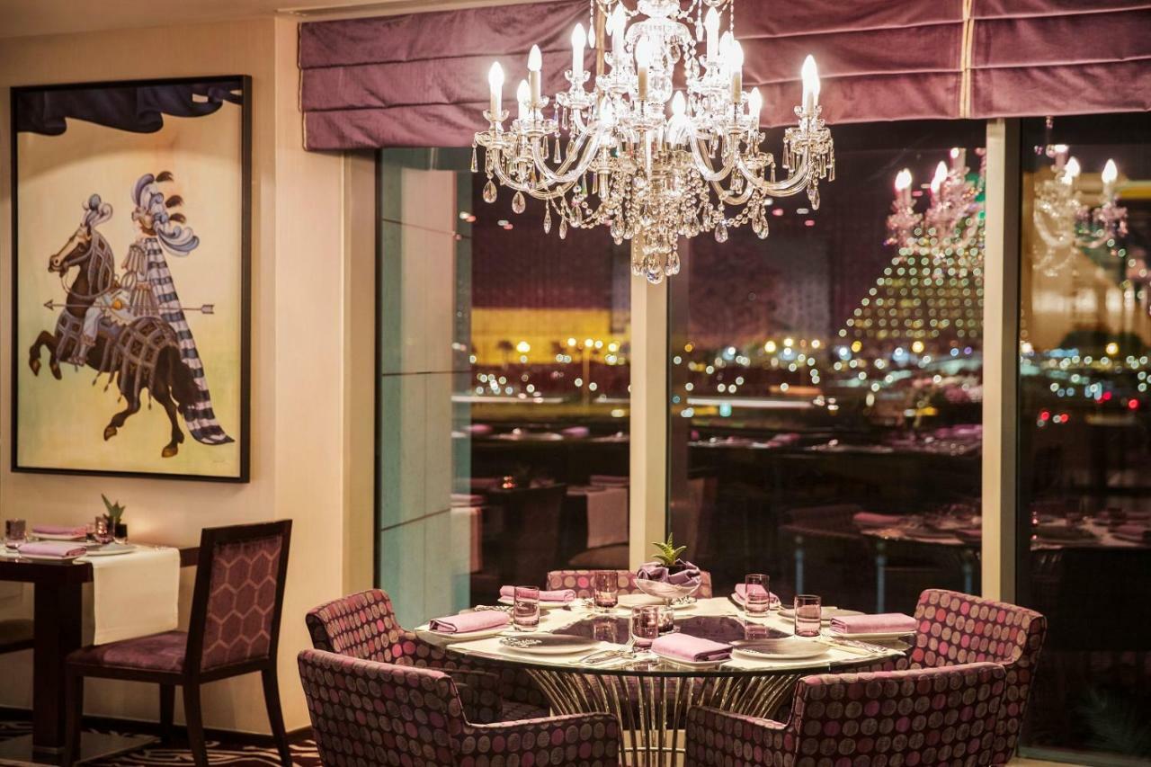 City Centre Rotana דוחה מראה חיצוני תמונה The restaurant